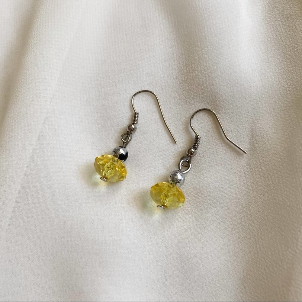 VTG Single Yellow Bead Silver Dangle Earrings